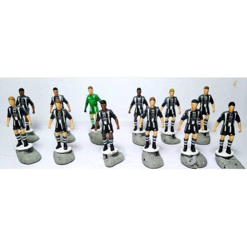 Subbuteo Andrew Table Soccer Newcastle United 2007-08 no bases no box only 12 figures